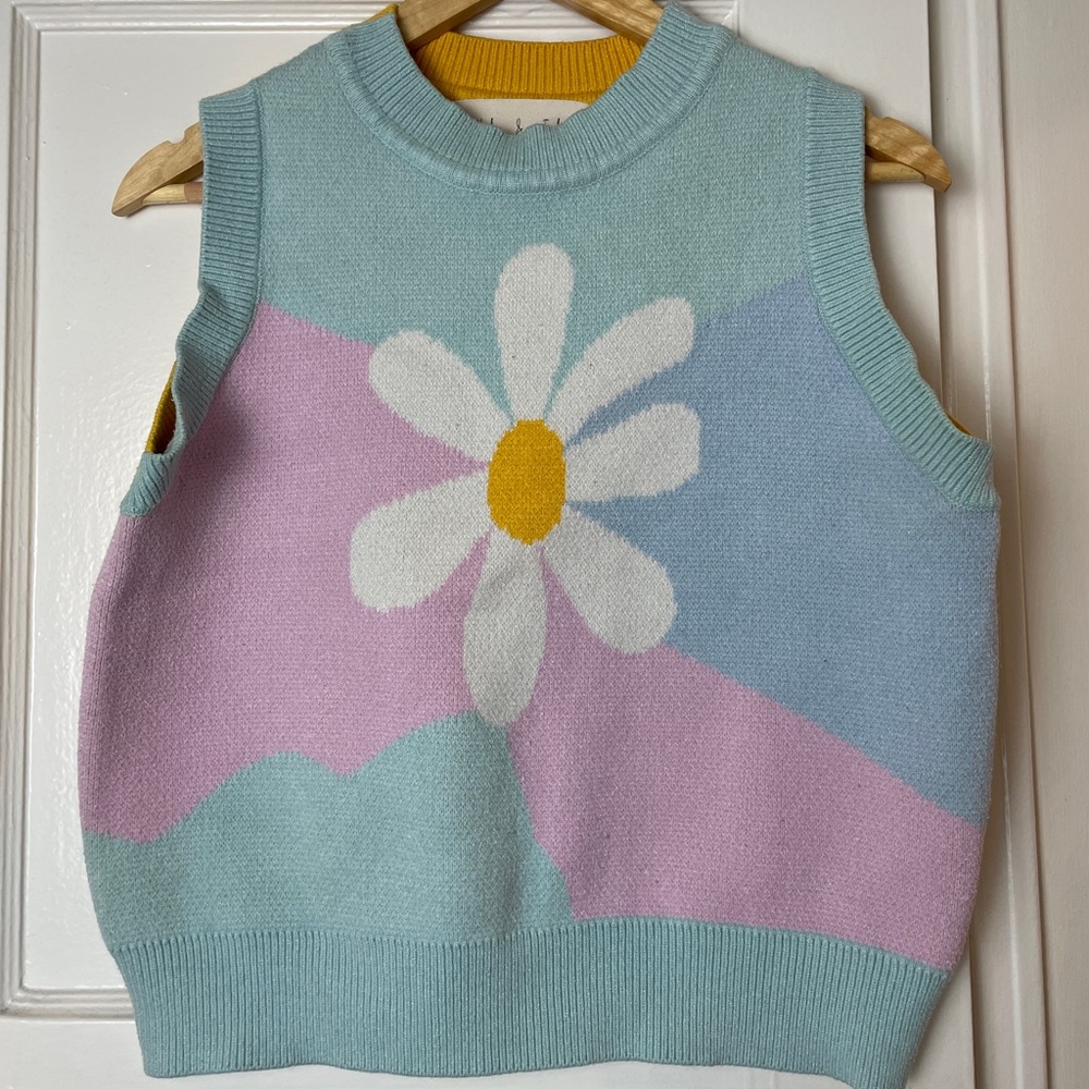 Kina & Tam Wallflower Vest